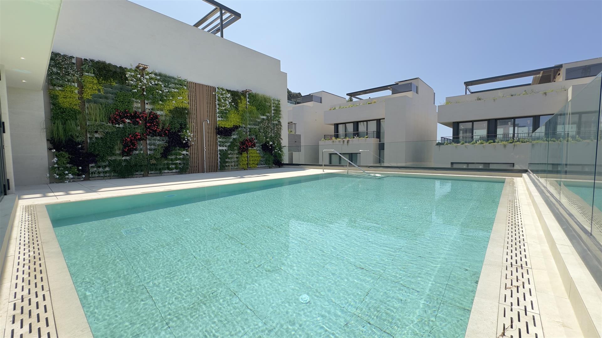 Image of House - 5 Bedrooms - 6 Bathrooms for Sale in North Gorge-Gibraltar, Image 14